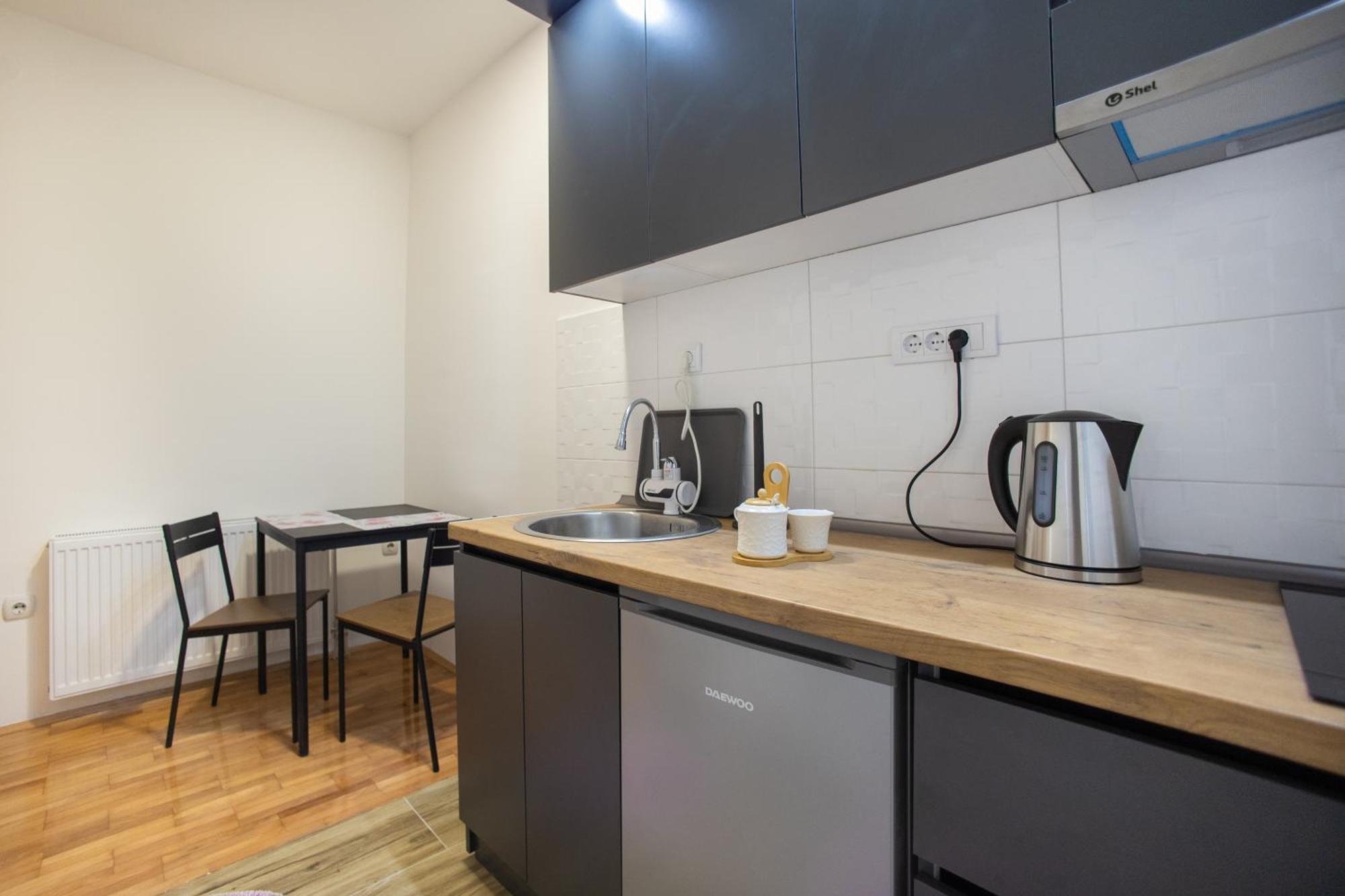 V & V Studio Apartments 2 Ni Dış mekan fotoğraf